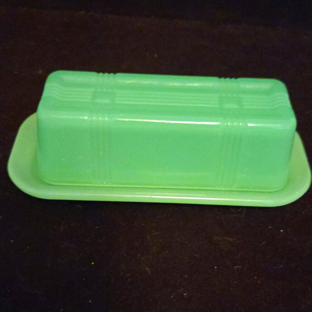TableCraft Jadeite Green Glass Butter Dish Ribbed Lidded Cover TPC China Retro